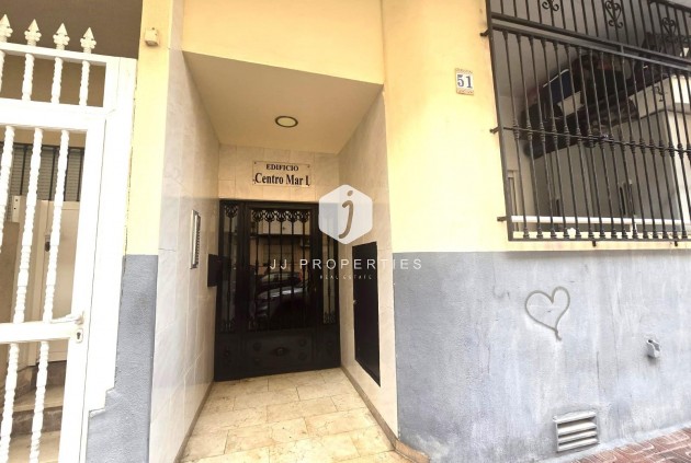 Resale - Apartment / flat -
Torrevieja - Playa de los Locos