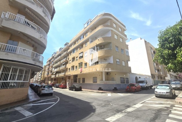 Resale - Apartment / flat -
Torrevieja - Playa de los Locos