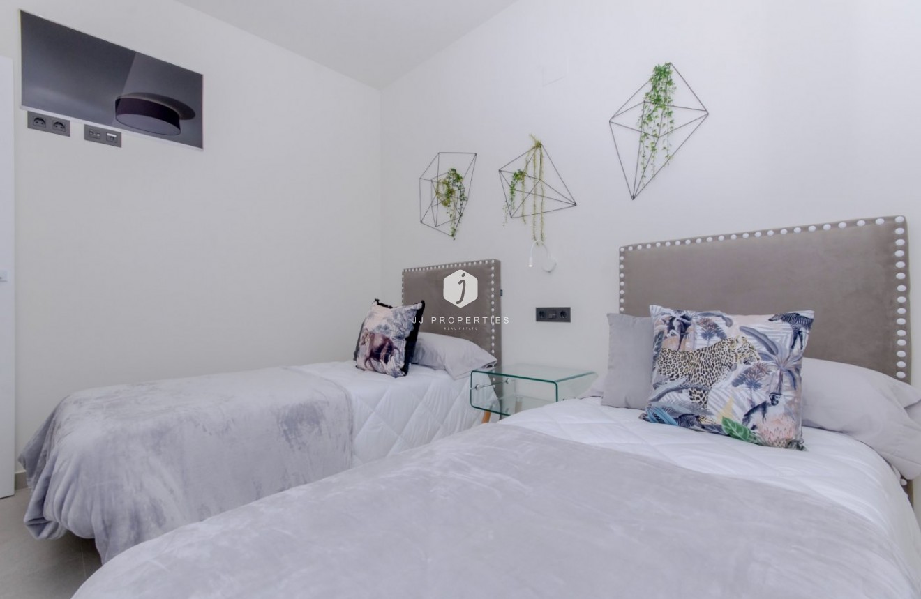 New Build - Bungalow -
Torrevieja - Los Balcones