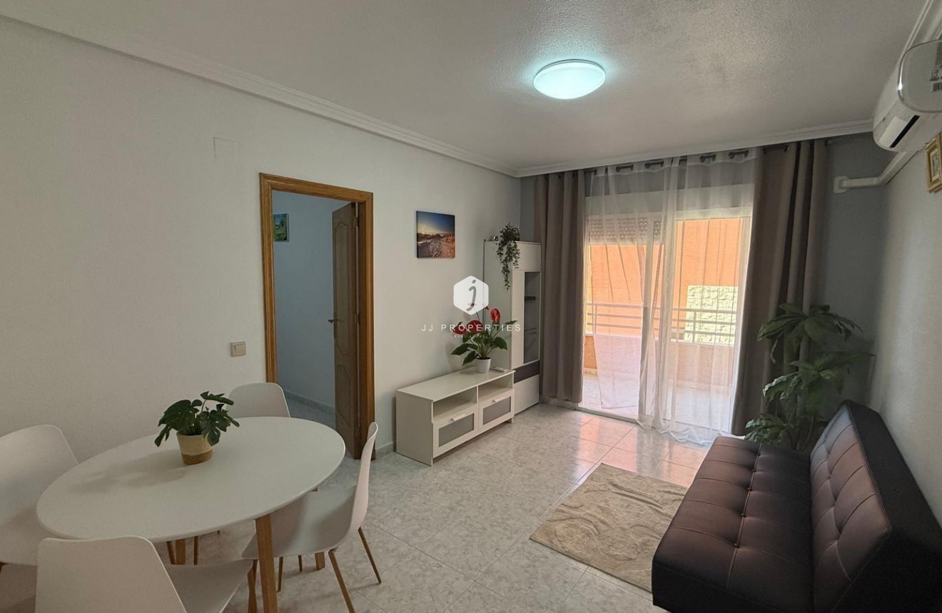 Resale - Apartment / flat -
Torrevieja - Playa de los Locos