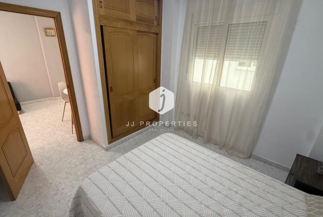 Resale - Apartment / flat -
Torrevieja - Playa de los Locos