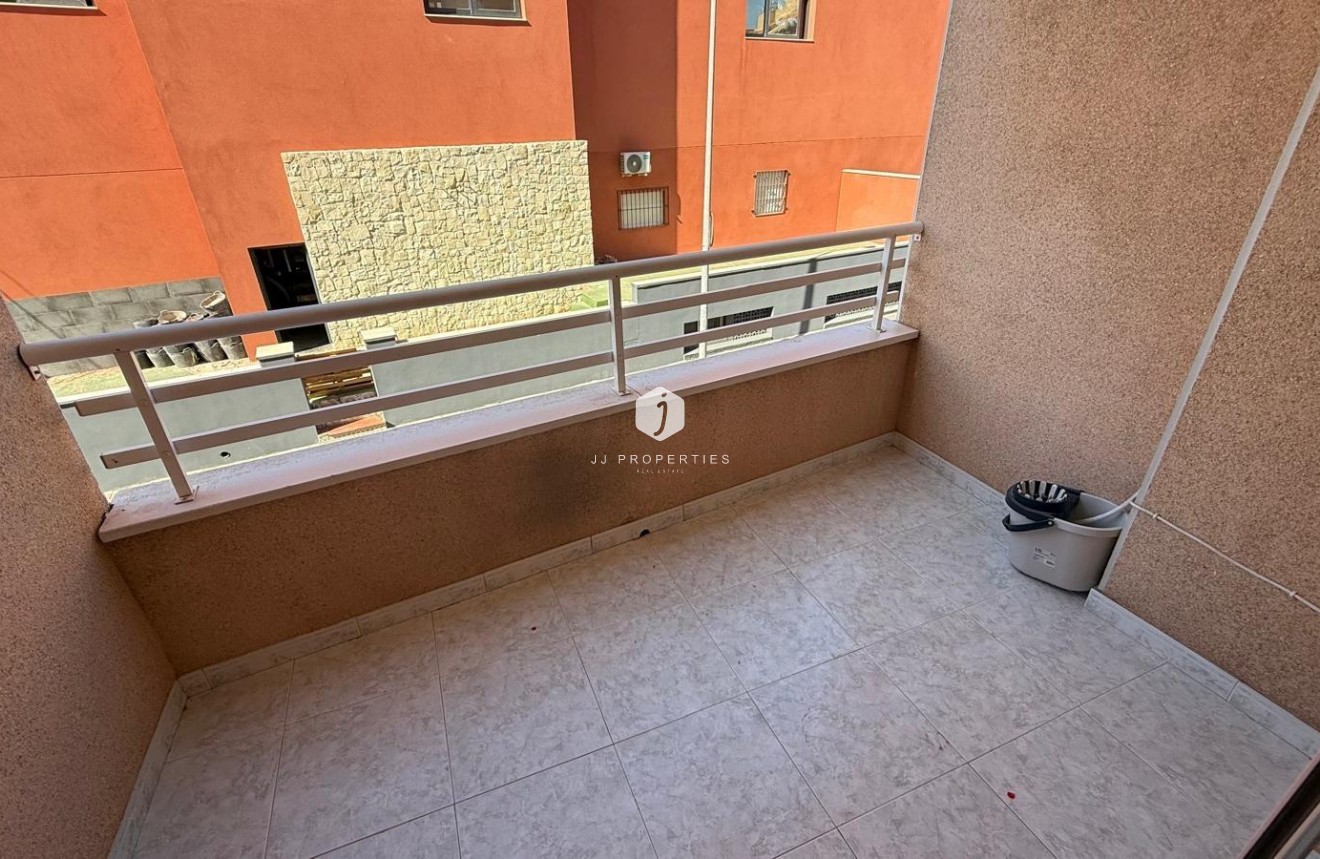 Resale - Apartment / flat -
Torrevieja - Playa de los Locos