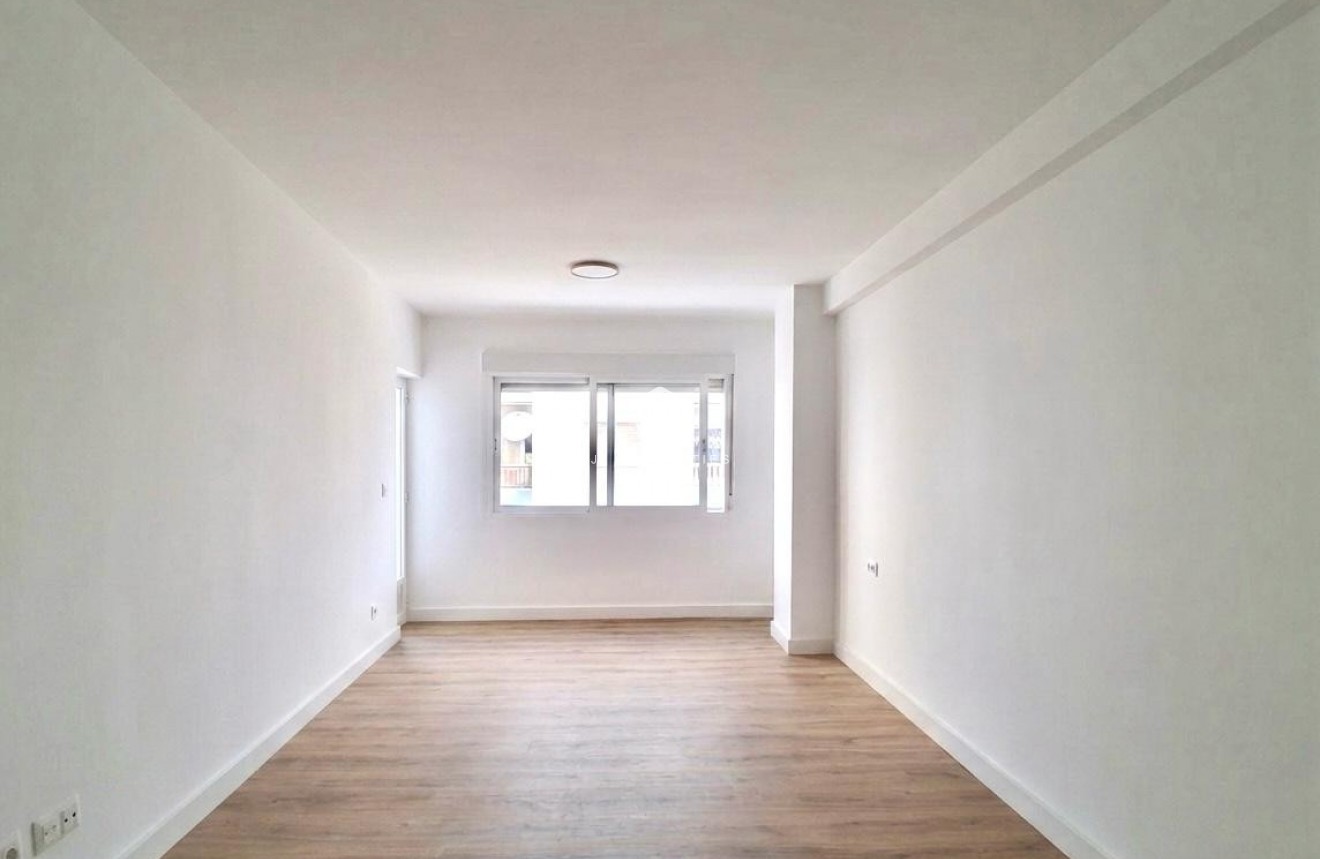 Aus zweiter Hand - Wohnung -
Torrevieja - Costa Blanca