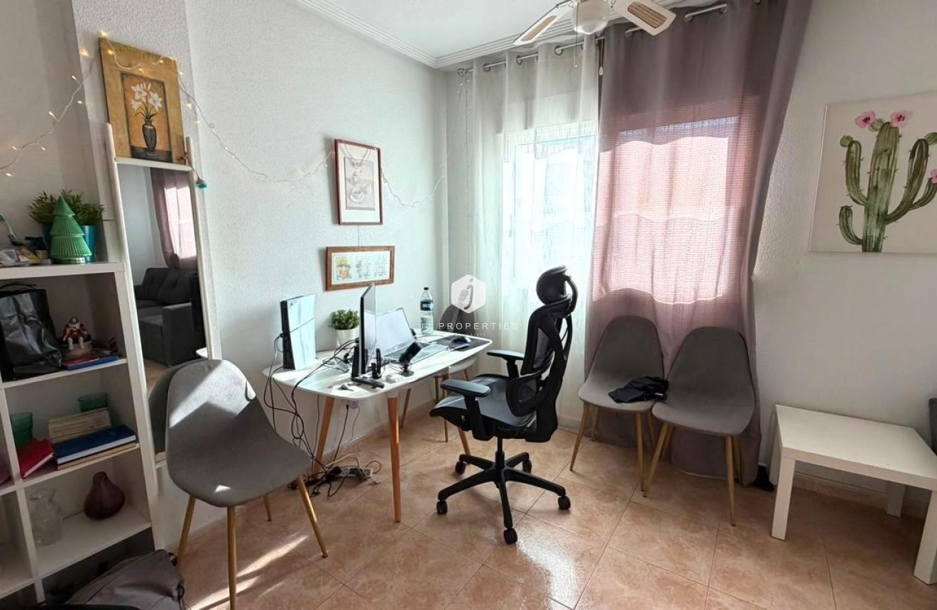 Aus zweiter Hand - Wohnung -
Torrevieja - PARQUE DE LAS NACIONES