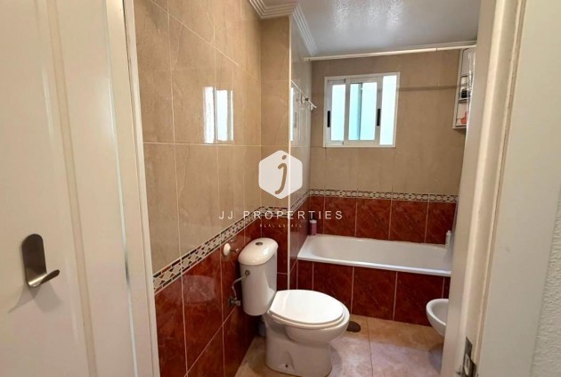 Aus zweiter Hand - Wohnung -
Torrevieja - PARQUE DE LAS NACIONES