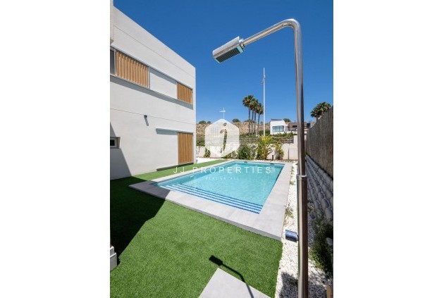 Obra nueva - Villa -
Algorfa - La finca golf
