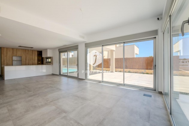 Obra nueva - Villa -
Algorfa - La finca golf
