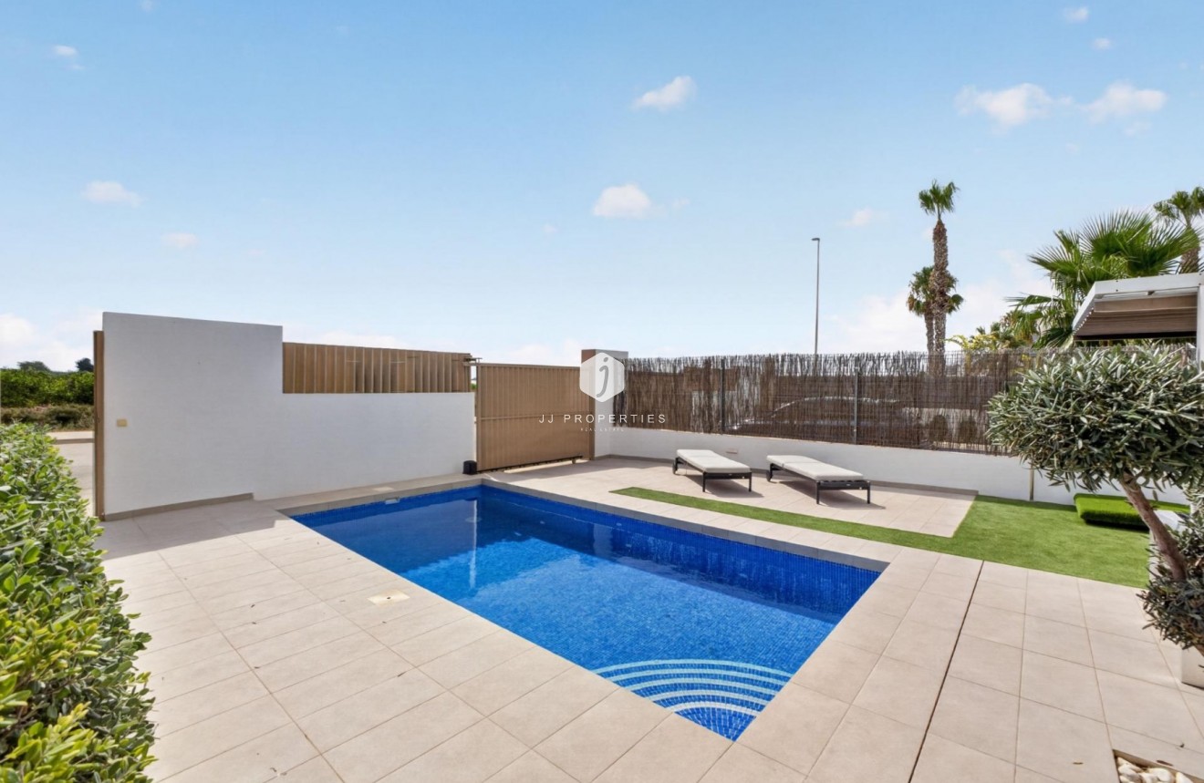 Resale - Chalet -
El Raso - Guardamar del Segura