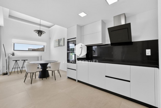 Resale - Chalet -
El Raso - Guardamar del Segura