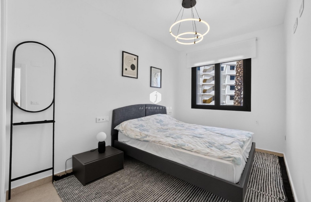 Resale - Chalet -
El Raso - Guardamar del Segura
