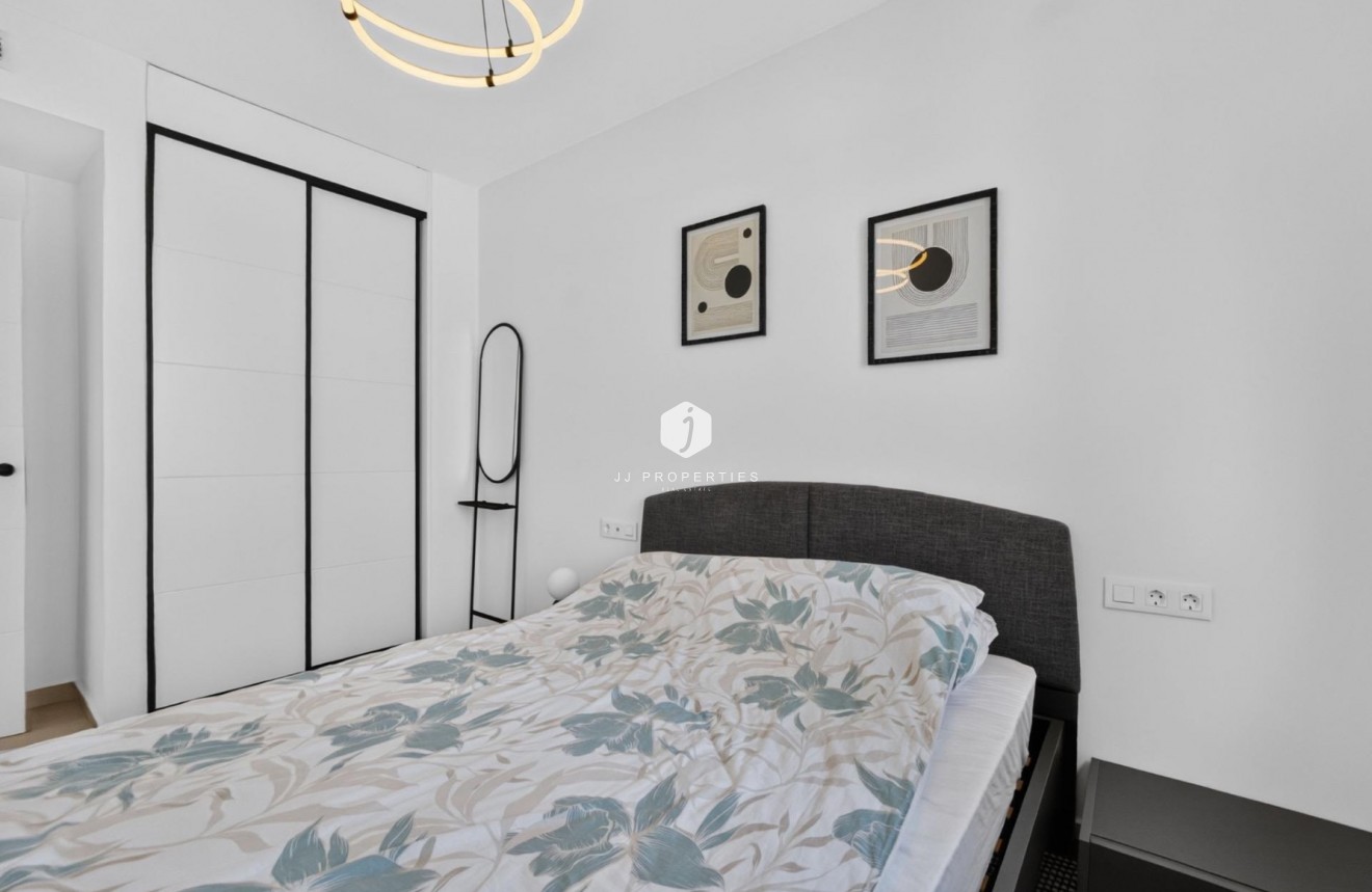 Resale - Chalet -
El Raso - Guardamar del Segura