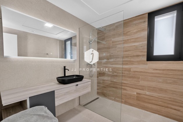 Resale - Chalet -
El Raso - Guardamar del Segura