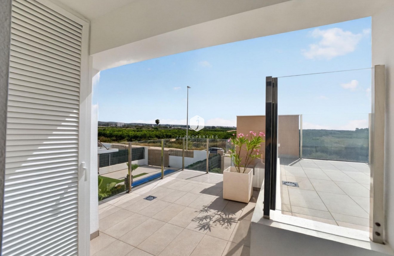 Resale - Chalet -
El Raso - Guardamar del Segura
