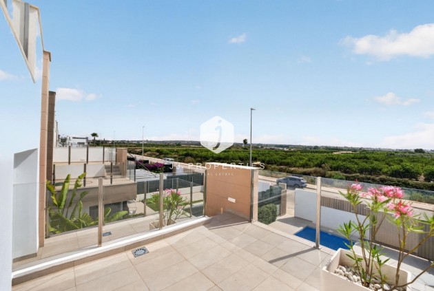Resale - Chalet -
El Raso - Guardamar del Segura