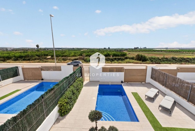 Resale - Chalet -
El Raso - Guardamar del Segura