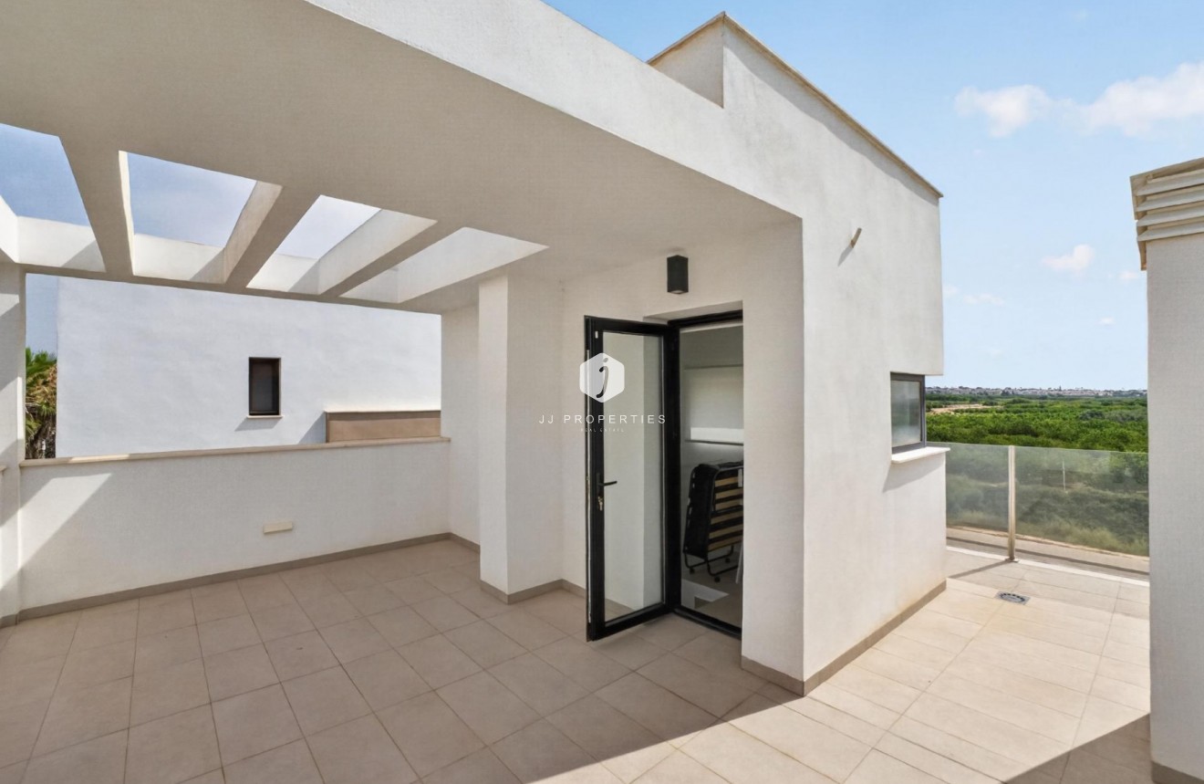 Resale - Chalet -
El Raso - Guardamar del Segura