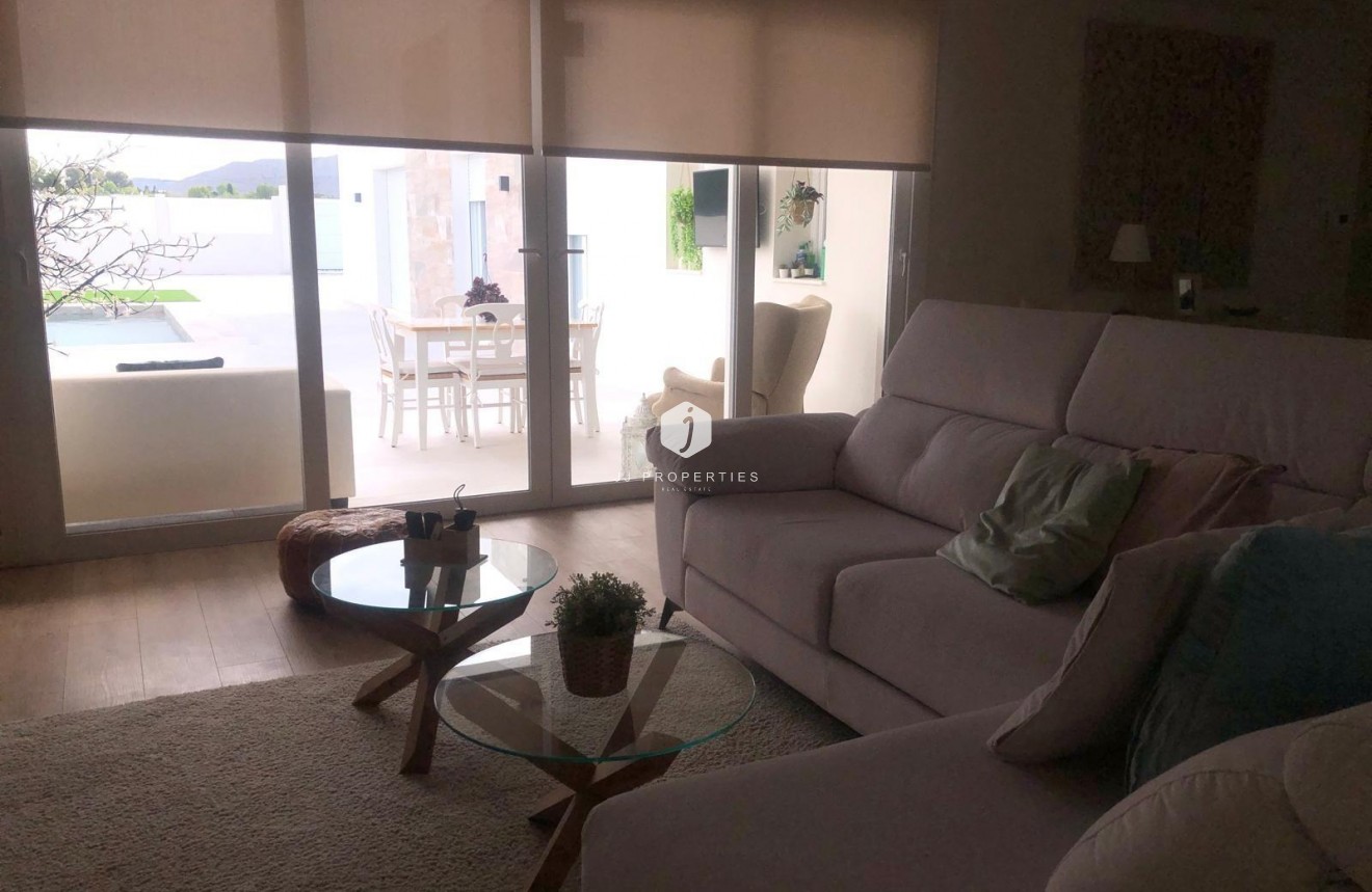 New Build - Villa -
Aspe - urbanizaciones