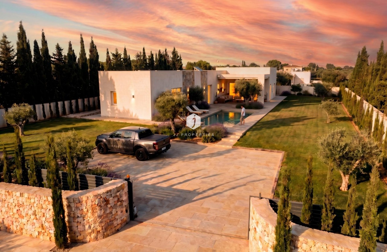 Neue Gebäude - Villa -
Pinoso - Casas Pastor