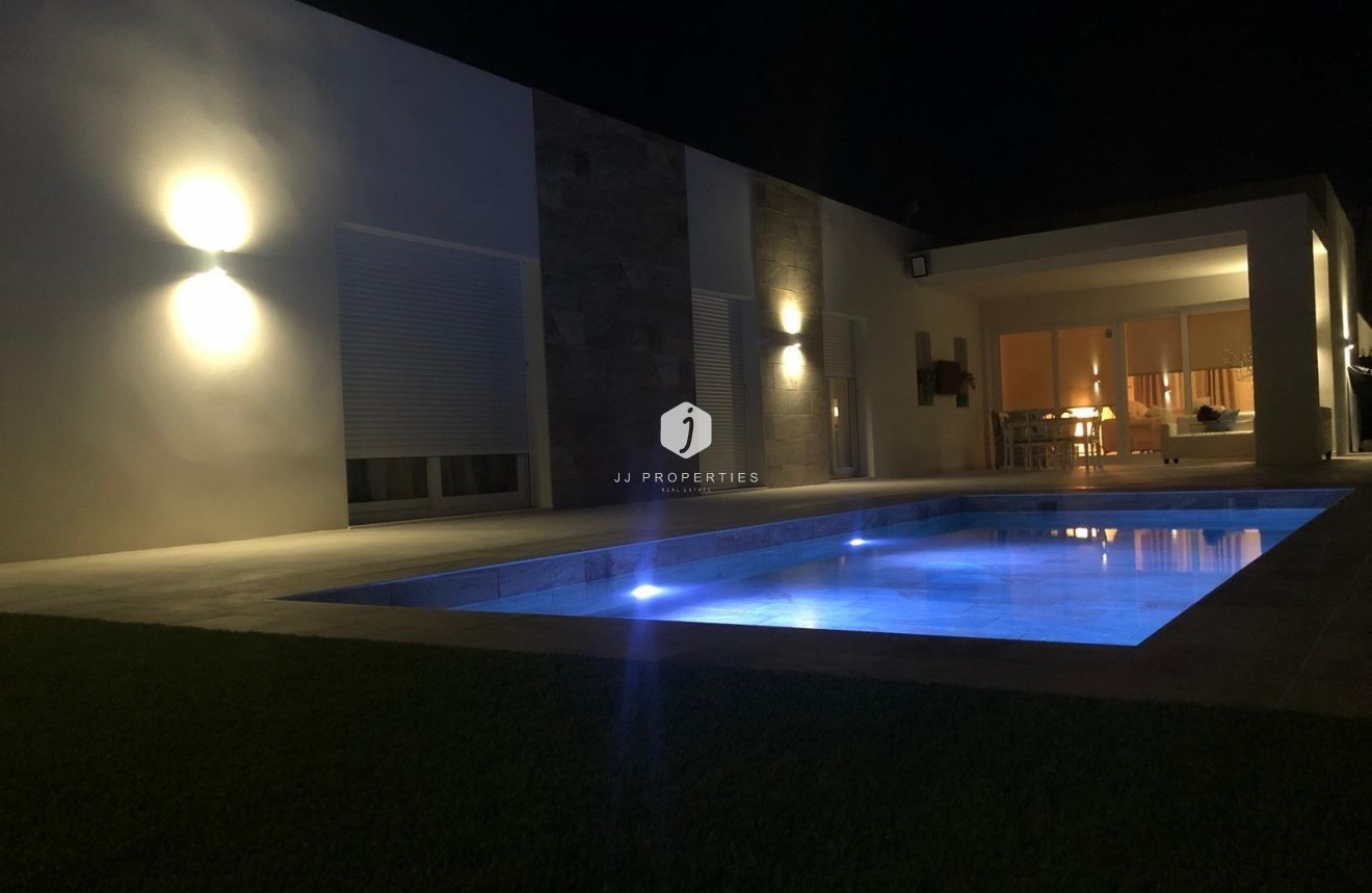 Neue Gebäude - Villa -
Pinoso - Casas Pastor