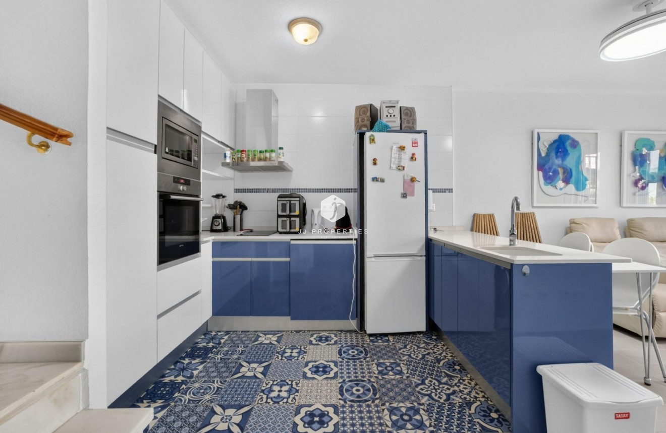 Resale - Townhouse -
Torrevieja - Lago jardin