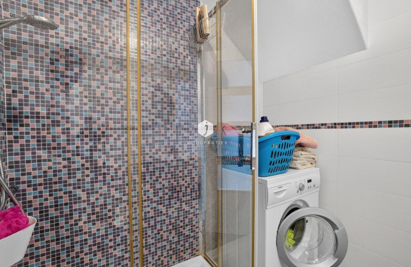 Resale - Townhouse -
Torrevieja - Lago jardin