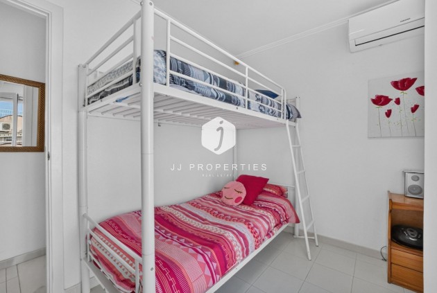 Resale - Townhouse -
Torrevieja - Lago jardin