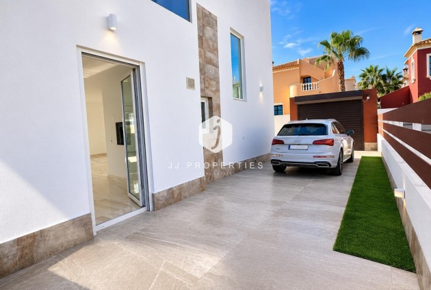 Obra nueva - Villa -
Rojales - Golf La Marquesa (Ciudad Quesada)