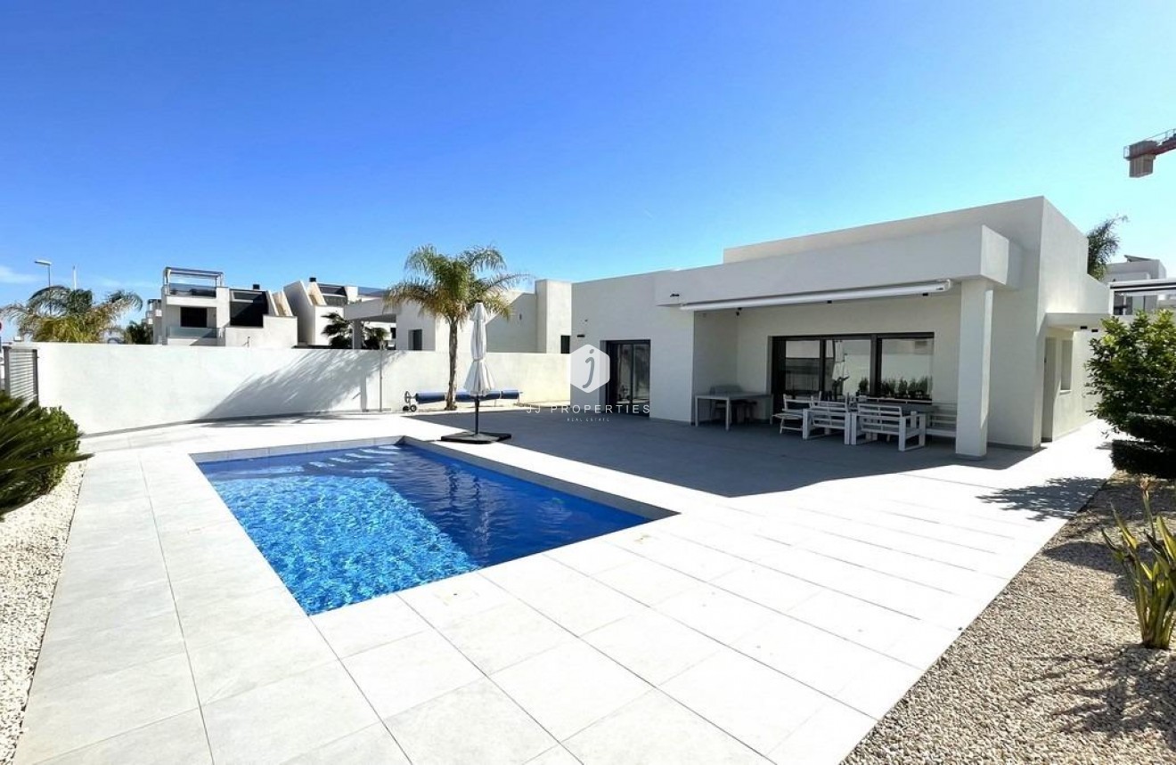 New Build - Villa -
Rafal - polideportivo
