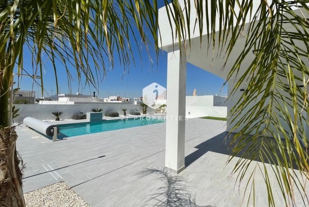 New Build - Villa -
Rafal - polideportivo