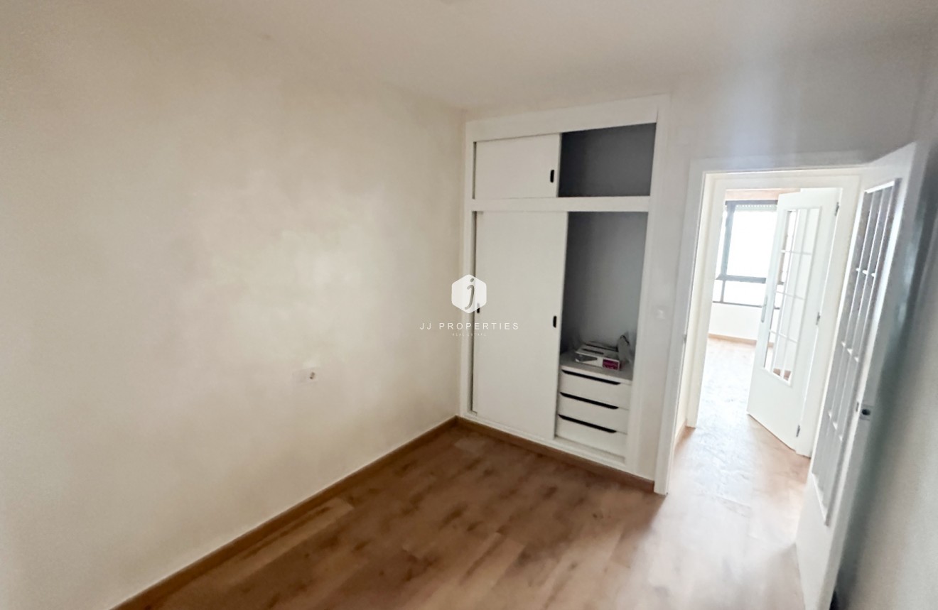 Tweedehands - Appartement / flat -
Torrevieja - Costa Blanca