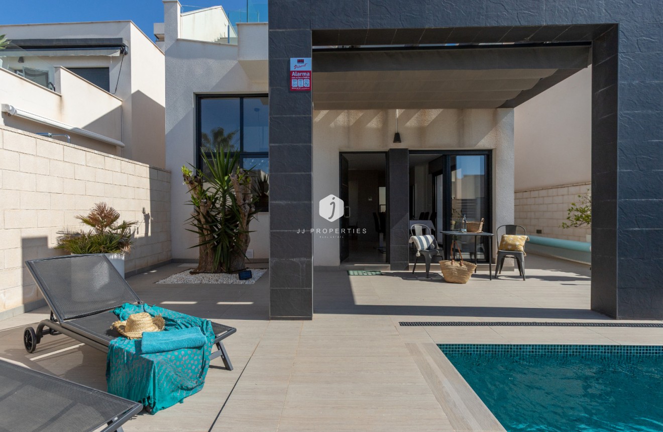 Tweedehands - Villa -
Ciudad Quesada - Costa Blanca