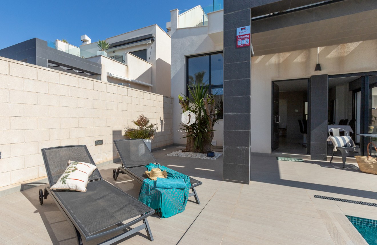Tweedehands - Villa -
Ciudad Quesada - Costa Blanca