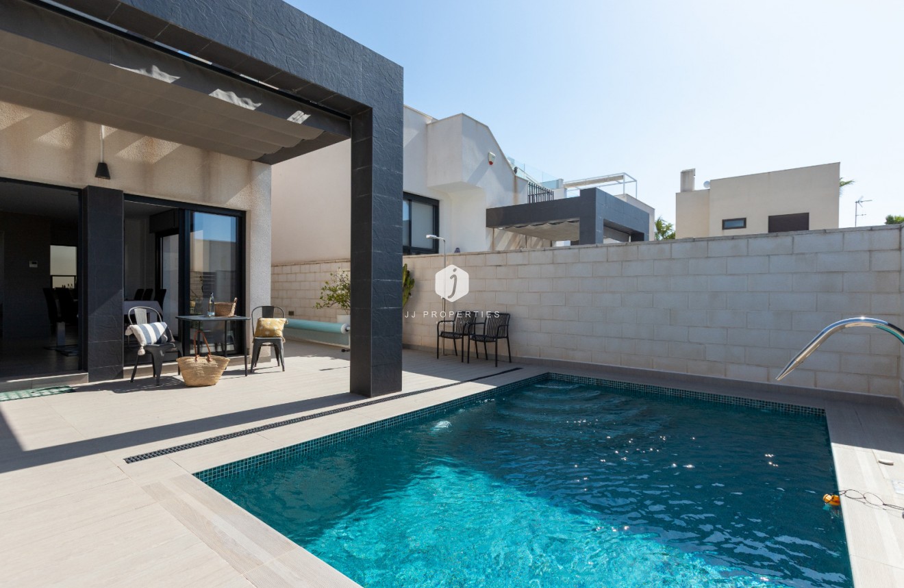 Tweedehands - Villa -
Ciudad Quesada - Costa Blanca