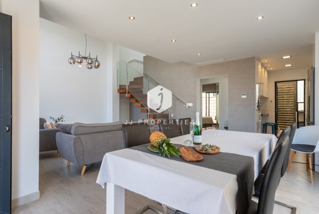 Tweedehands - Villa -
Ciudad Quesada - Costa Blanca
