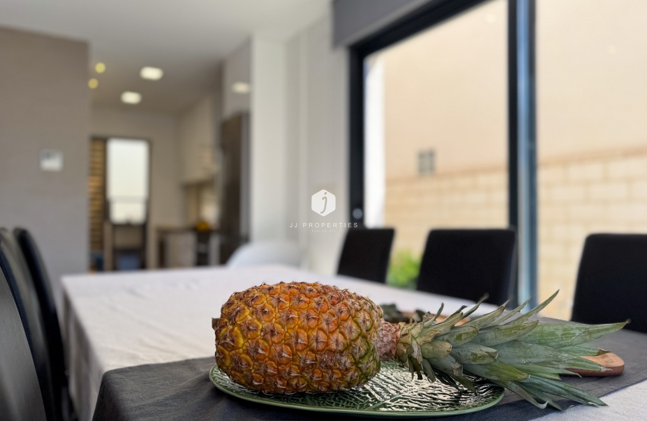 Tweedehands - Villa -
Ciudad Quesada - Costa Blanca