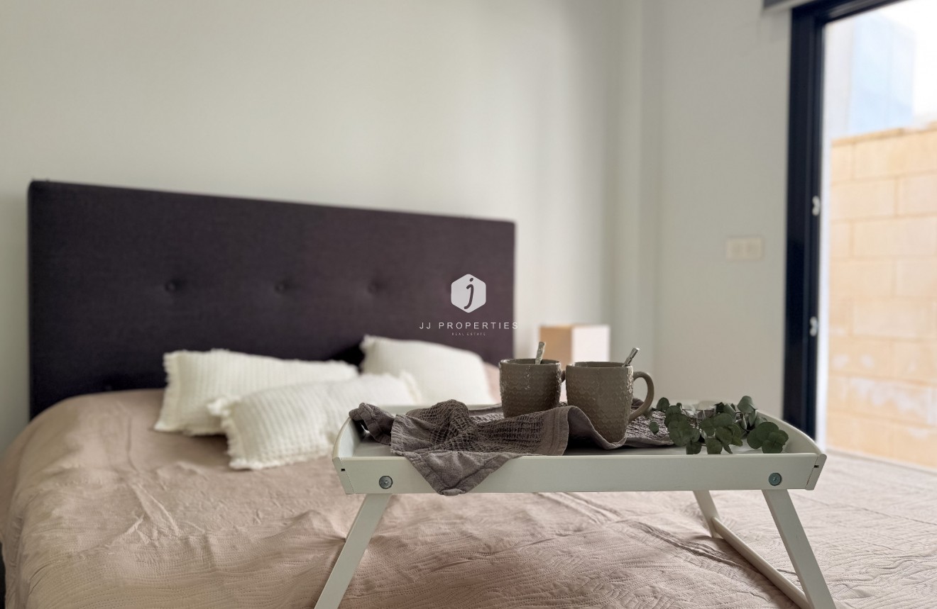 Tweedehands - Villa -
Ciudad Quesada - Costa Blanca