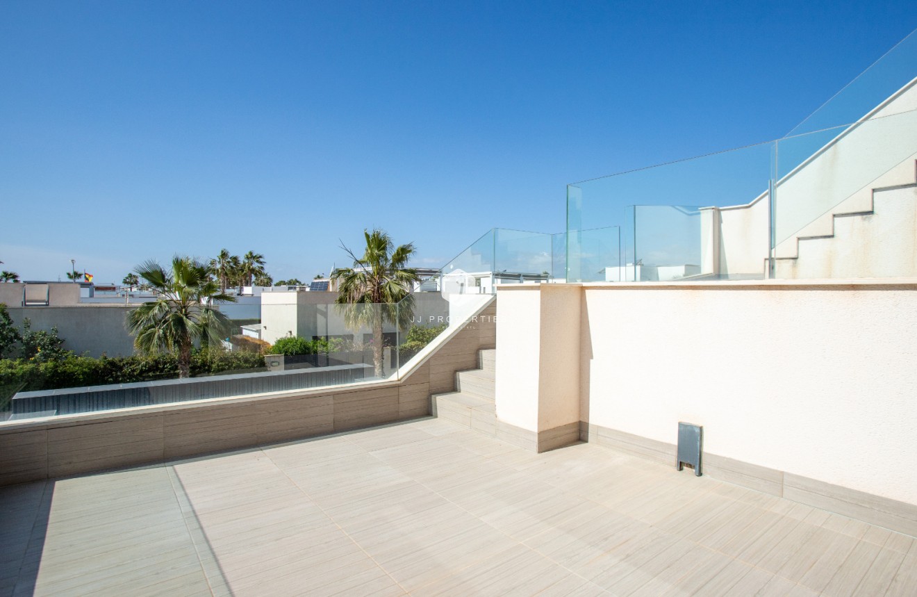 Tweedehands - Villa -
Ciudad Quesada - Costa Blanca