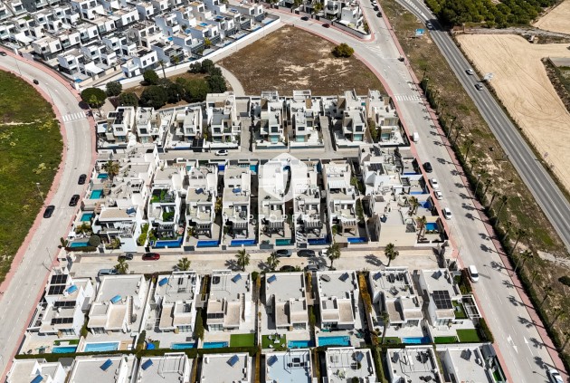 Tweedehands - Villa -
Ciudad Quesada - Costa Blanca