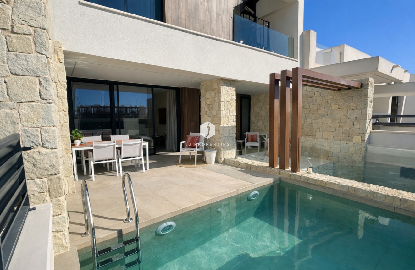 Resale - Chalet -
Dolores - Costa Blanca