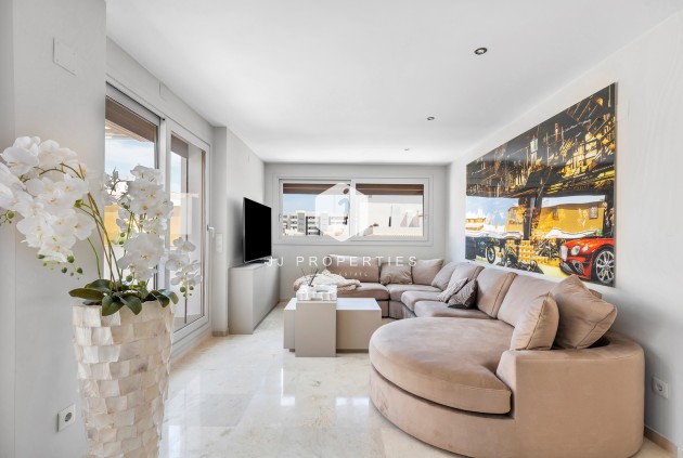 Resale - Apartment / flat -
Torrevieja - Costa Blanca