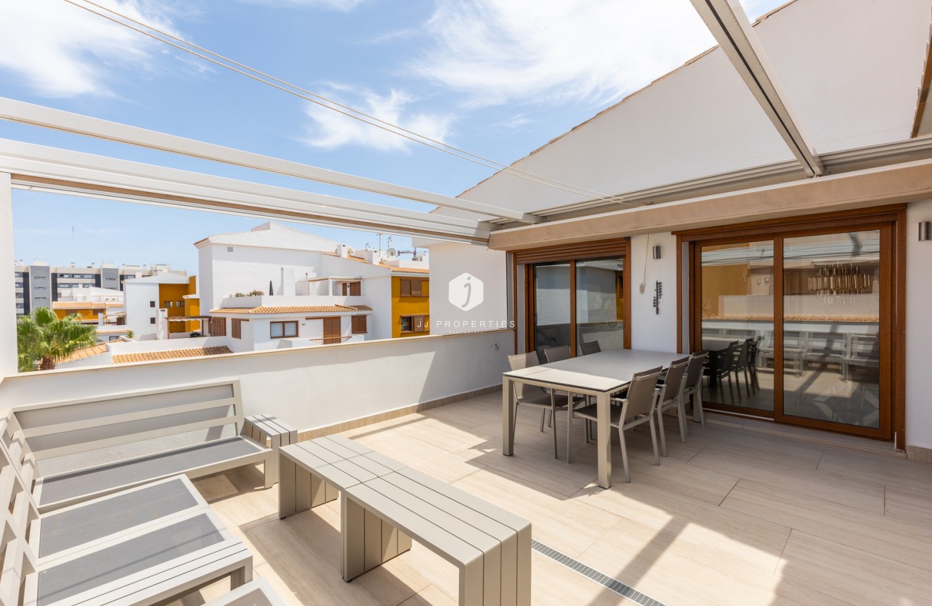 Resale - Apartment / flat -
Torrevieja - Costa Blanca