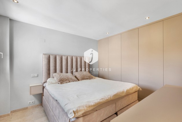Resale - Apartment / flat -
Torrevieja - Costa Blanca