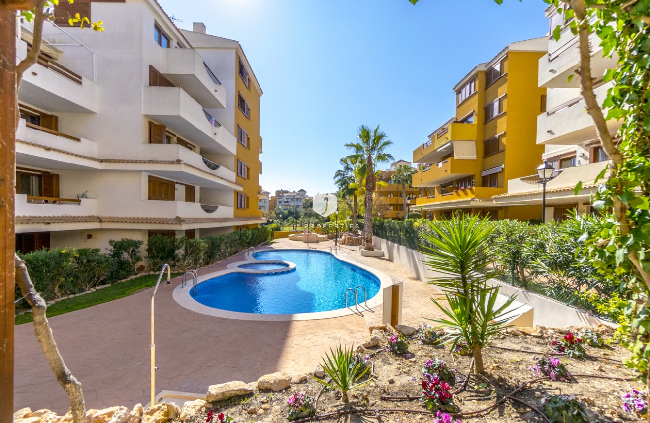 Resale - Apartment / flat -
Torrevieja - Costa Blanca