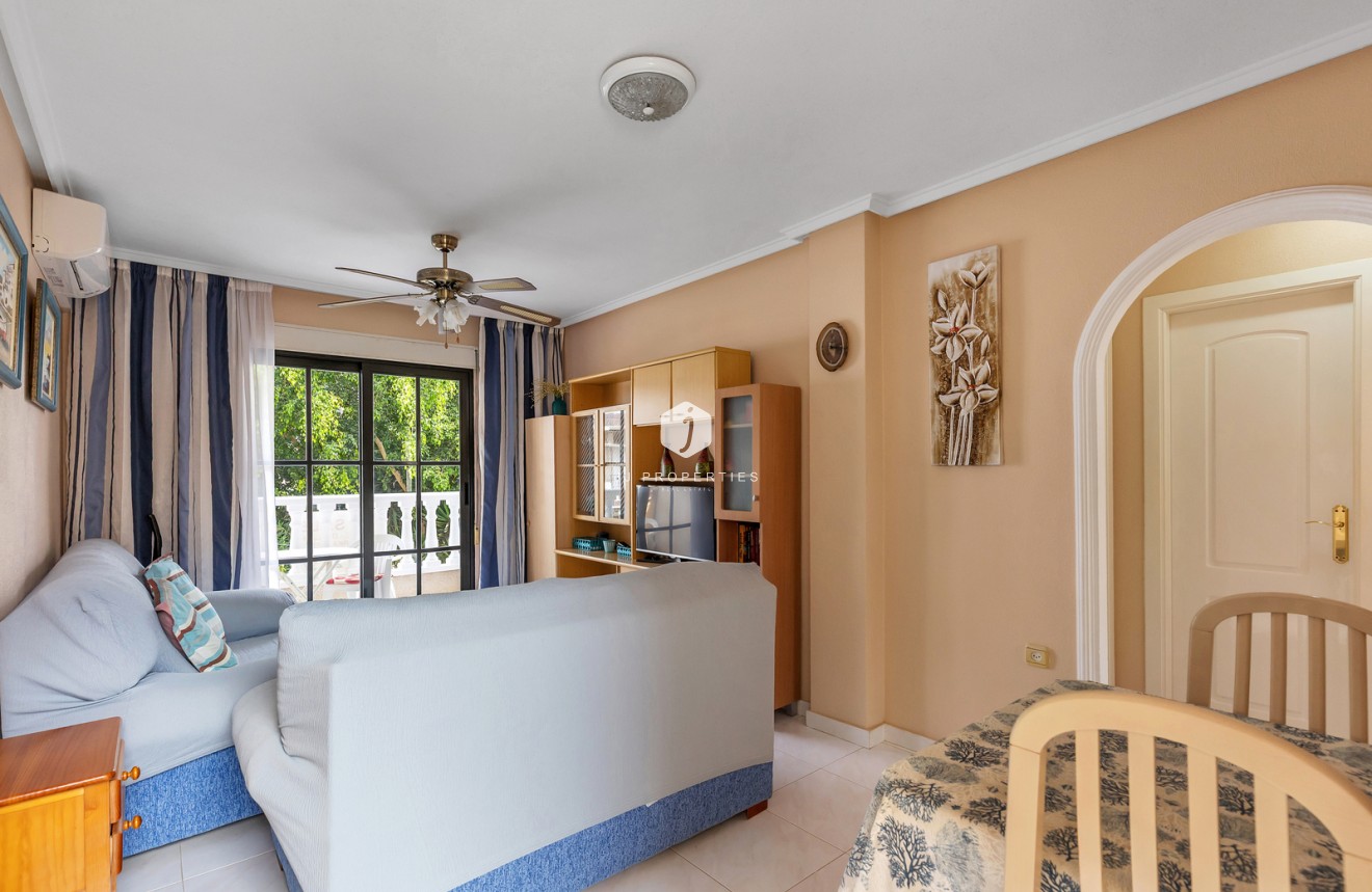 Tweedehands - Appartement / flat -
Torrevieja - Costa Blanca