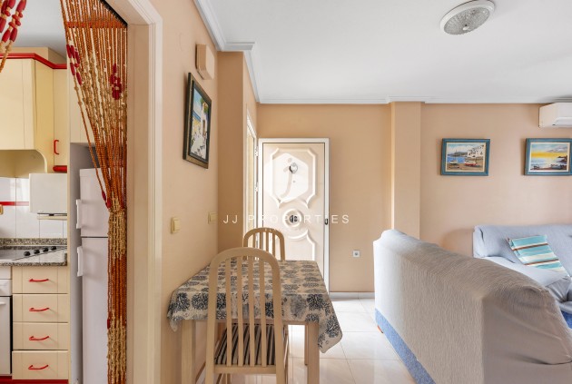 Tweedehands - Appartement / flat -
Torrevieja - Costa Blanca