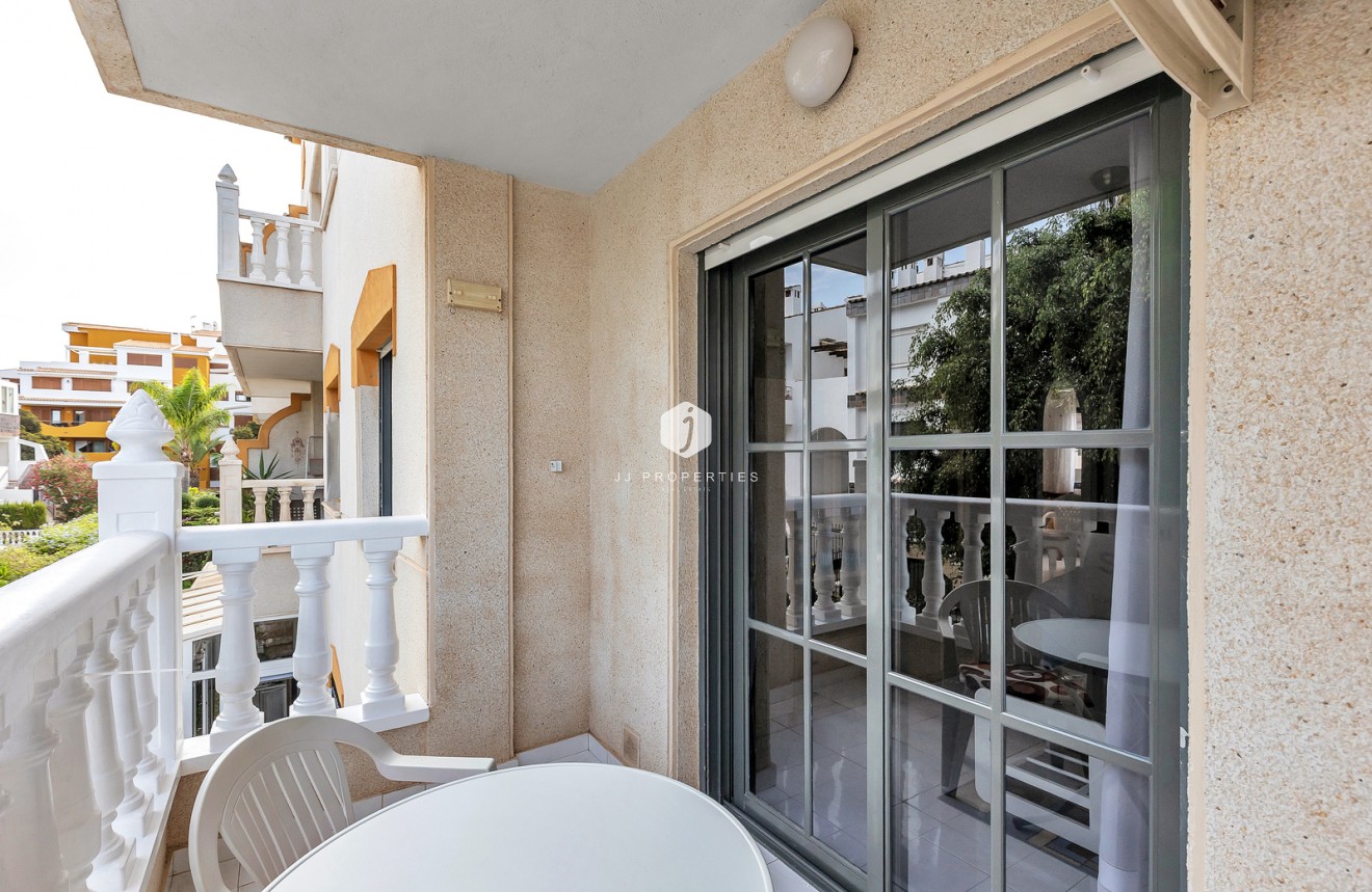 Tweedehands - Appartement / flat -
Torrevieja - Costa Blanca
