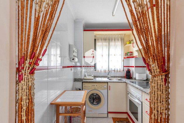 Tweedehands - Appartement / flat -
Torrevieja - Costa Blanca