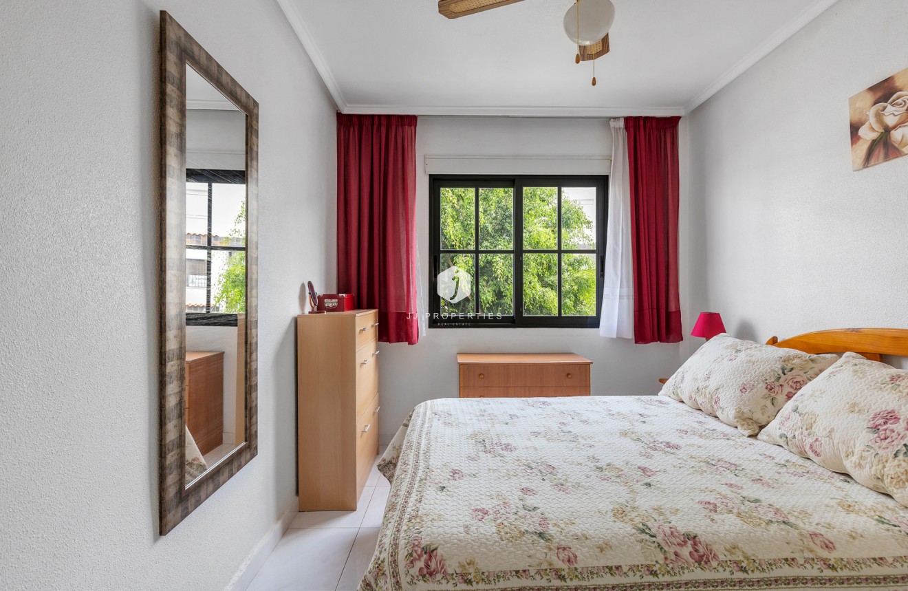 Tweedehands - Appartement / flat -
Torrevieja - Costa Blanca