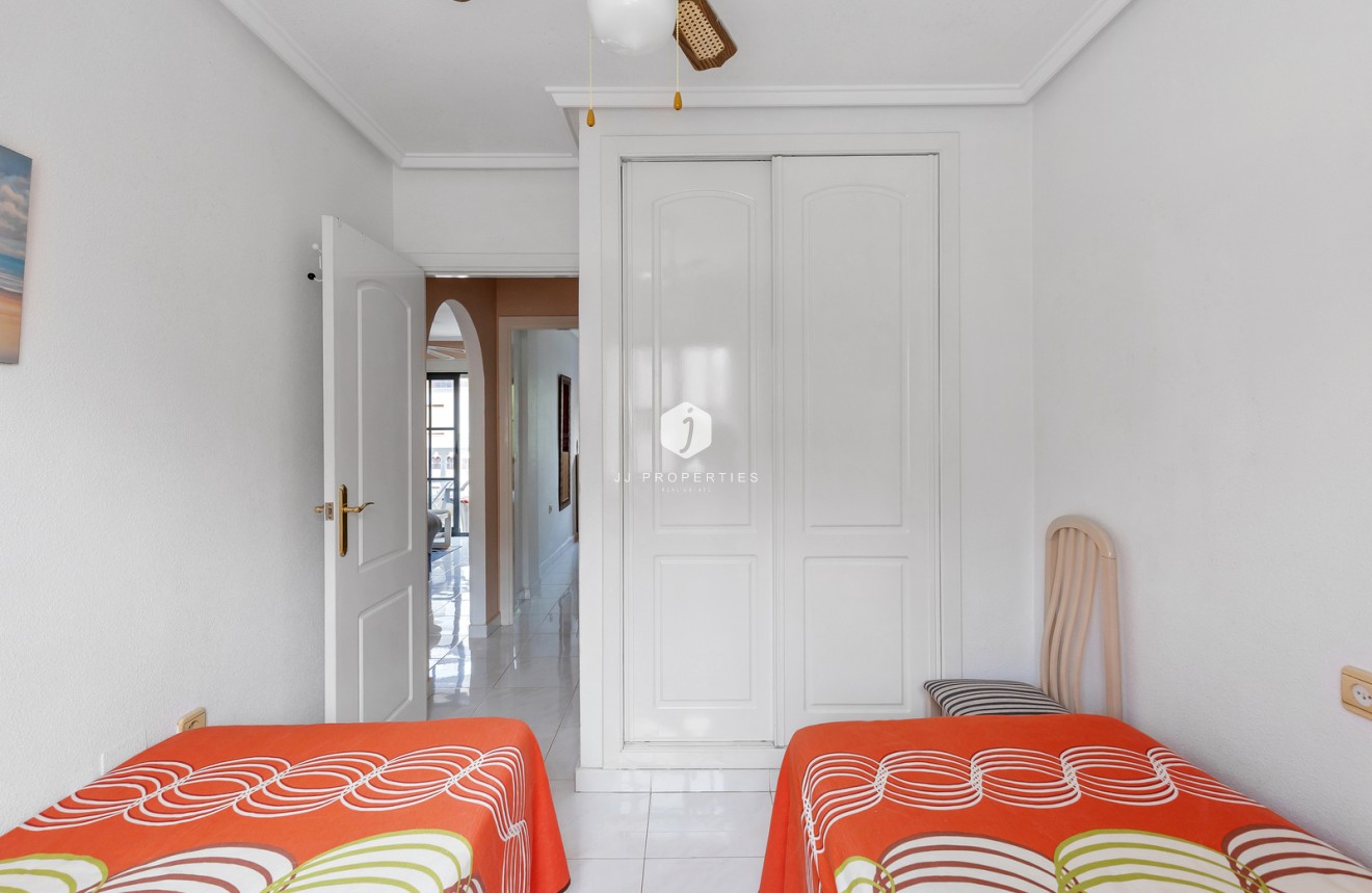 Tweedehands - Appartement / flat -
Torrevieja - Costa Blanca