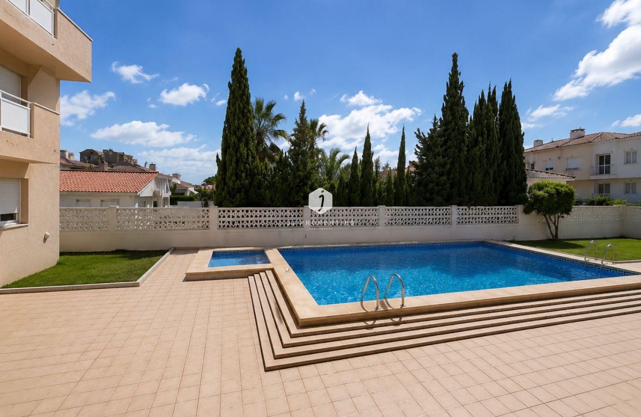 Aus zweiter Hand - Wohnung -
Torrevieja - Nueva Torrevieja